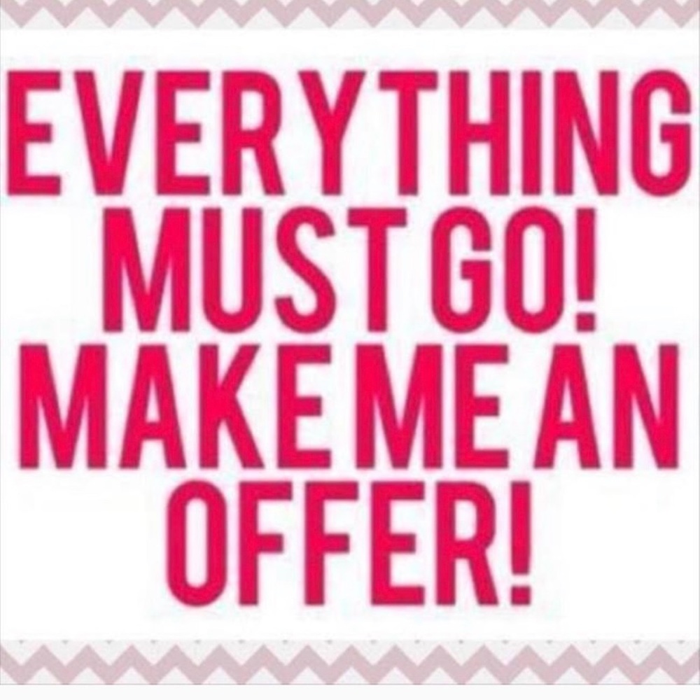 Please make an offer!💗🛍💗